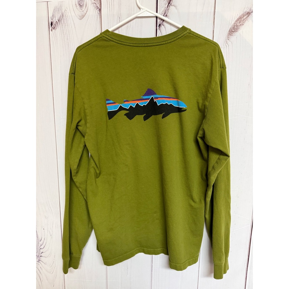 Patagonia Men's Fitz‎ Roy Trout Responsibili-Tee LS Medium Green EUC